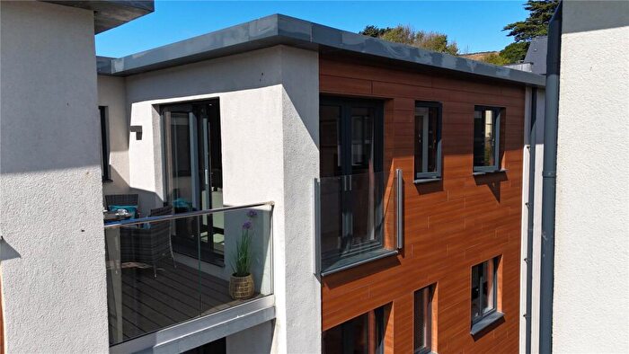 2 Bedroom Apartment For Sale In Beach Road, Woolacombe, Devon, EX34