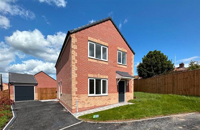 4 Bedroom Detached House To Rent In Wright Drive, Bircotes, Doncaster, DN11