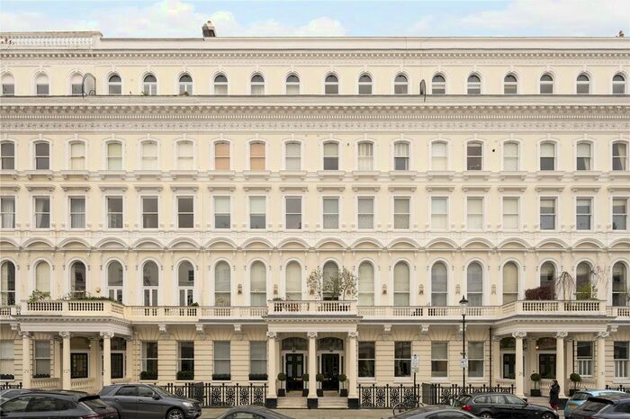 2 Bedroom Flat To Rent In Queens Gate Terrace, Kensington, Rbkc, London, SW7