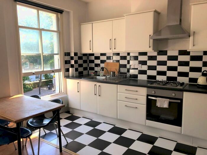 4 Bedroom Flat To Rent In St Pauls Road, Islington, N1