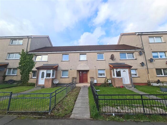 3 Bedroom Apartment To Rent In Porchester Street, Garthamlock, Glasgow, G33