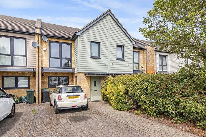3 Bedroom Terraced House For Sale In Heath End Road, Bexley, DA5