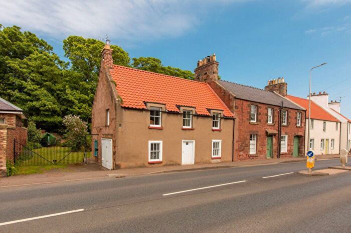 4 Bedroom Cottage For Sale In Red Tiles, West Barns, Dunbar, EH42