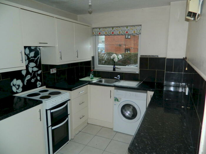 2 Bedroom Ground Flat To Rent In Tintagel House, Thirkleby Close, Slough, Berkshire, SL1