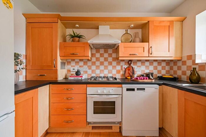 2 Bedroom Flat For Sale In Munnings House, , Docklands, London, E16