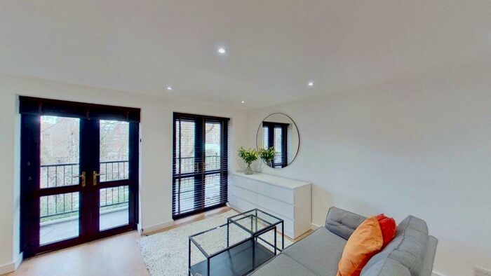 Studio To Rent In Fletcher Street, London, E1