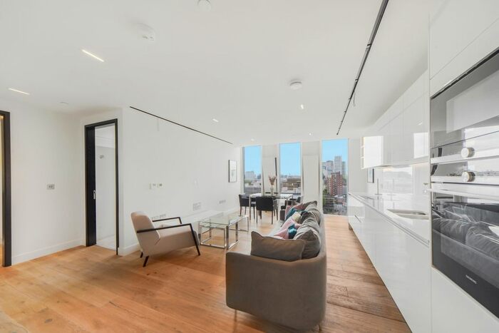 2 Bedroom Flat To Rent In Union Street, Southwark, London, SE1