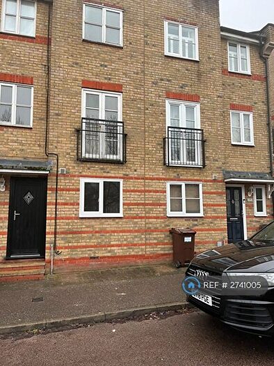 4 Bedroom Terraced House To Rent In Rookes Crescent, Chelmsford, CM1