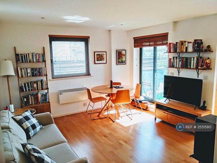 2 Bedroom Flat To Rent In Stylus House, London, E1