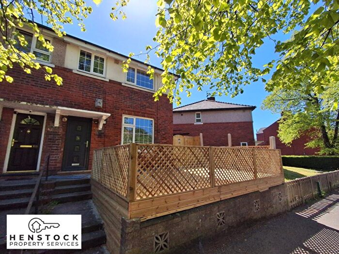 3 Bedroom End Of Terrace House For Sale In Manchester Old Road, Middleton, Manchester, M24