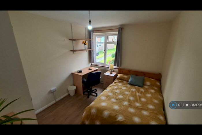 6 Bedroom Semi-Detached House To Rent In Headcorn Drive, Canterbury, CT2