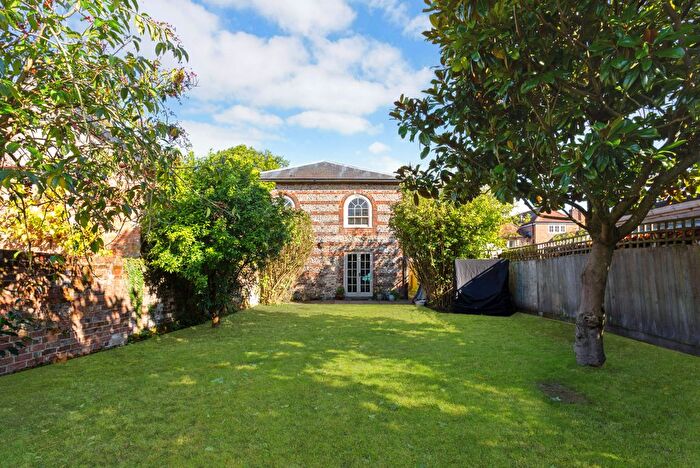 3 Bedroom Terraced House For Sale In High Street, Ramsbury, SN8