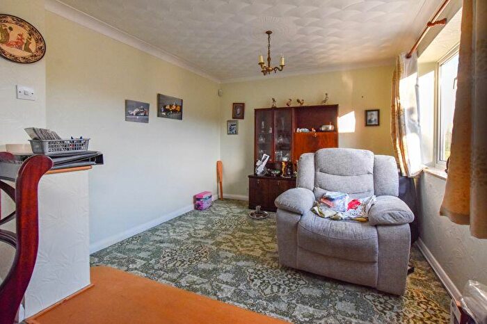 4 Bedroom Detached House For Sale In Thackers Close, Wansford, PE8