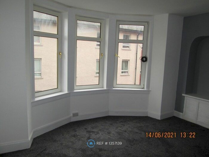 1 Bedroom Flat To Rent In Highholm Street, Port Glasgow, PA14