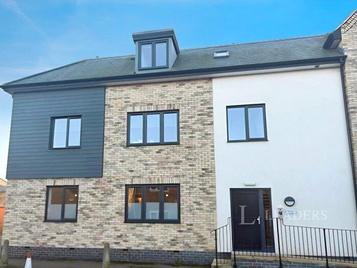 Flat To Rent In New Road, St. Ives, Cambridgeshire, PE27