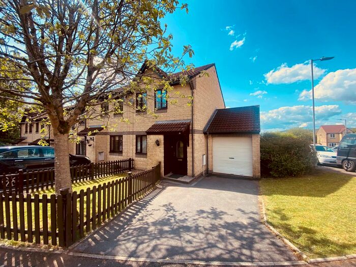 2 Bedroom Semi-Detached House To Rent In Ffordd Scott, Birchdale, Birchgrove, SA7