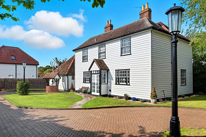 4 Bedroom Land For Sale In Pound Lane, Laindon, SS15