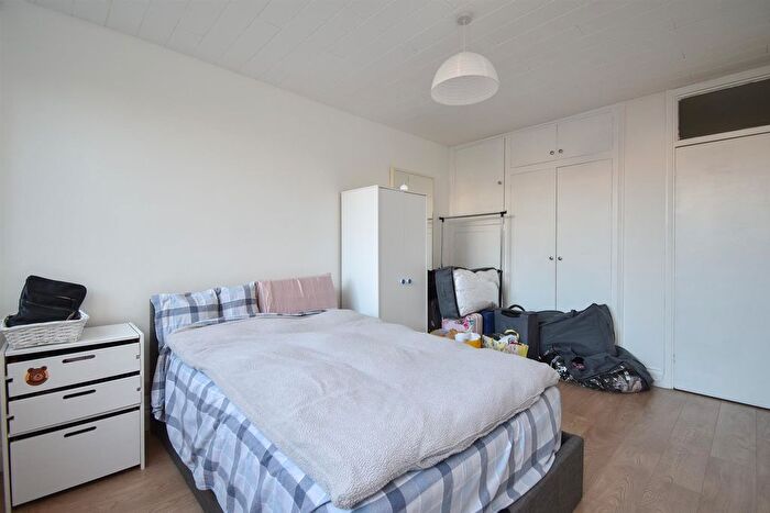1 Bedroom Flat To Rent In Quarry Hill, St. Leonards-On-Sea, TN38