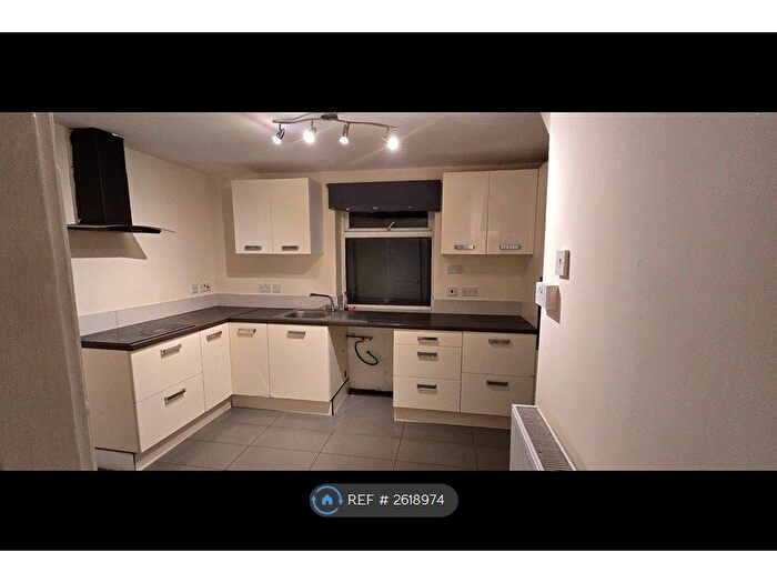 3 Bedroom Semi-Detached House To Rent In Poulter Street, Langwith, Mansfield, NG20