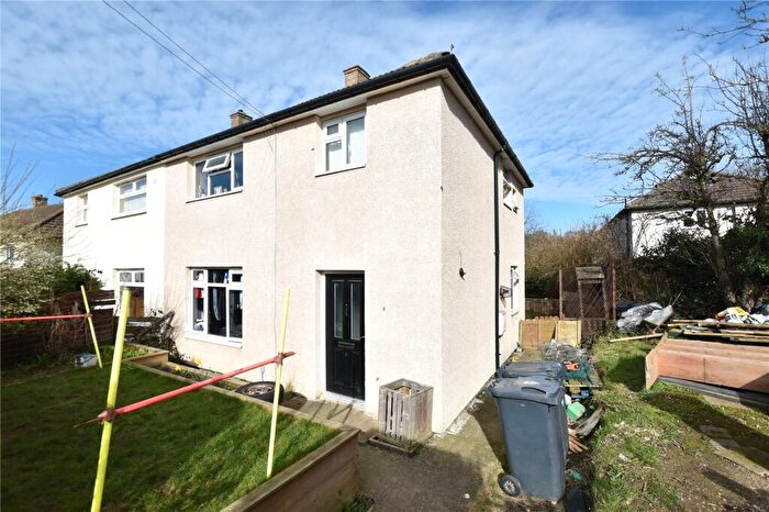 3 Bedroom Semi Detached House For Sale In Kentmere Crescent, Leeds, West Yorkshire, LS14