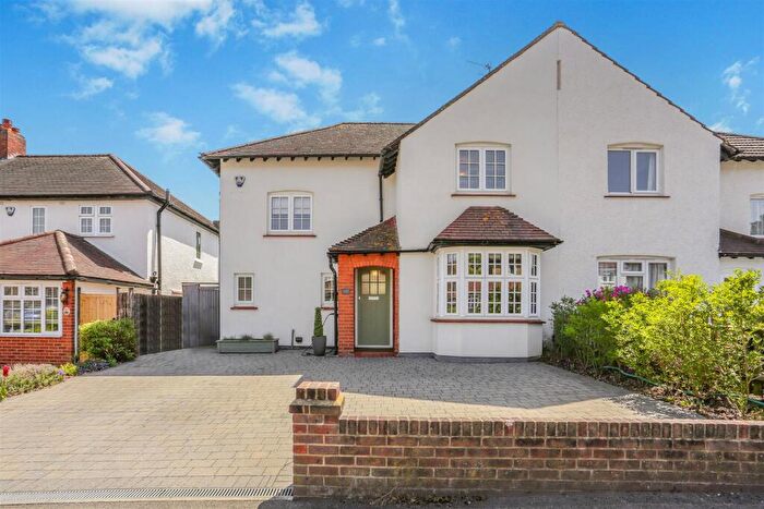 3 Bedroom Semi Detached House For Sale In Mulgrave Road, Cheam, Sutton, SM2