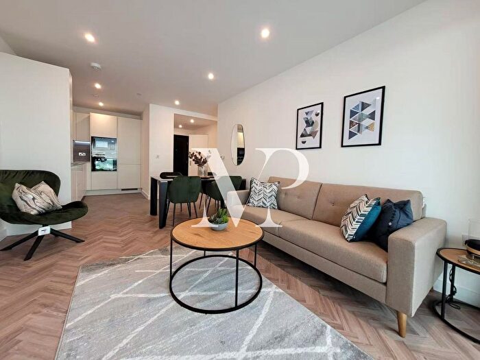 2 Bedroom Flat To Rent In Skyline Apartments, Three Waters Apartments, London, E3