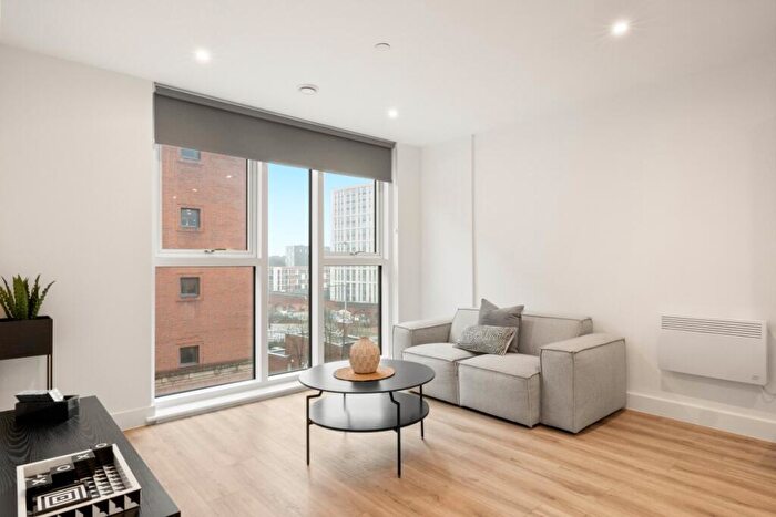 1 Bedroom Flat To Rent In Mercer West Madison East, LS2