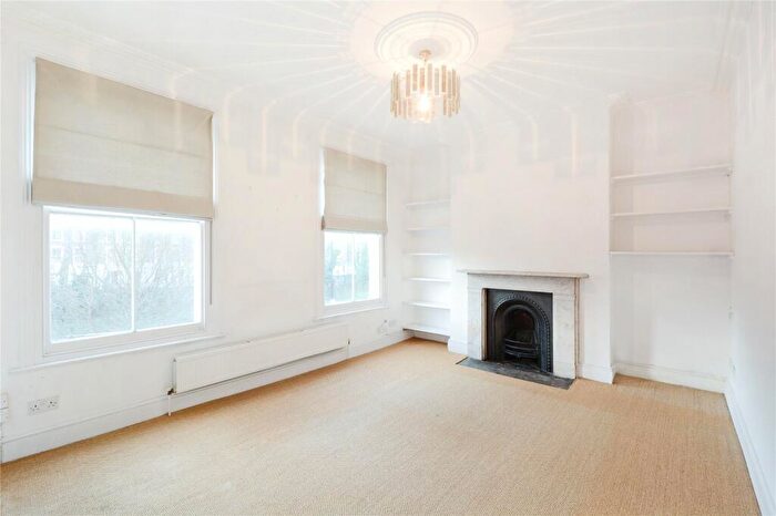 2 Bedroom Maisonette To Rent In Mildmay Grove North, Islington, N1