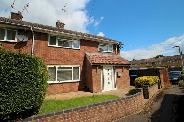 3 Bedroom End Of Terrace House To Rent In Highfield Lane, Hemel Hempstead, HP2