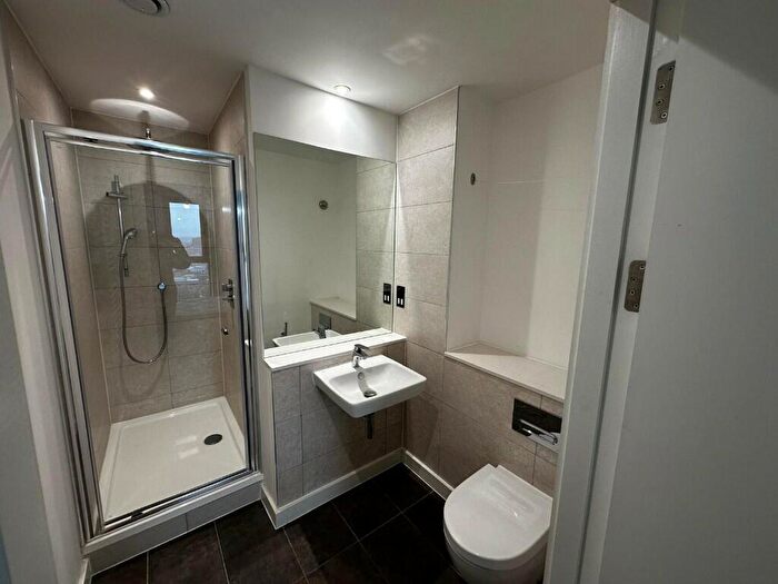 2 Bedroom Apartment To Rent In Store Street, Manchester, Greater Manchester, M1