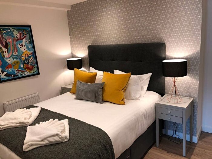 3 Bedroom Flat To Rent In Couper Street, Leith, Edinburgh, EH6