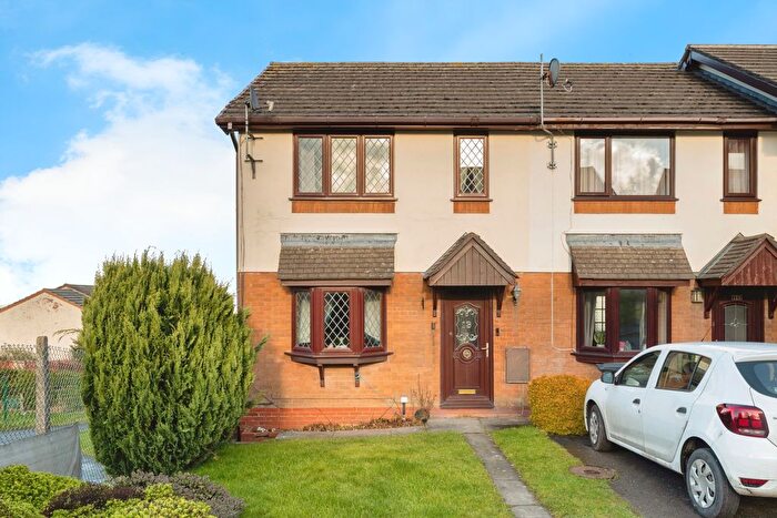 3 Bedroom End Of Terrace House For Sale In Uwch Y Mor, Pentre Halkyn, Holywell, Flintshire, CH8