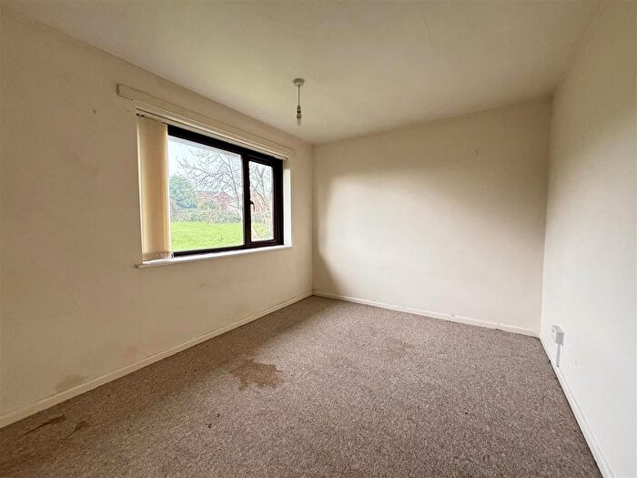 2 Bedroom Semi-Detached House For Sale In Heather Crescent, Sketty, Swansea, SA2