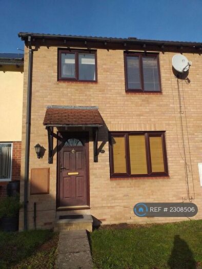 3 Bedroom Terraced House To Rent In Willow Tree Glade, Calcot, Reading, RG31