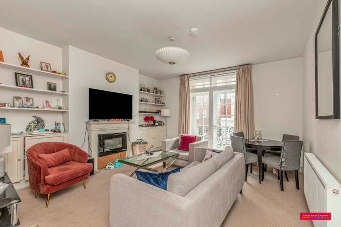 2 Bedroom Flat To Rent In Lees Place, London, W1K