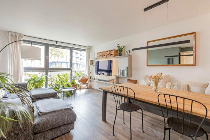 1 Bedroom Flat For Sale In Lower Gilmore Bank, Fountainbridge, Edinburgh, EH3