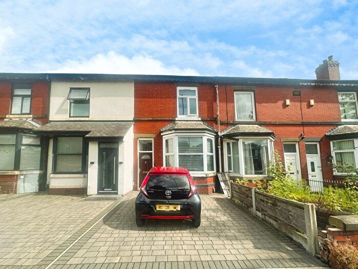 2 Bedroom Terraced House For Sale In Parkhills Road, Bury, BL9