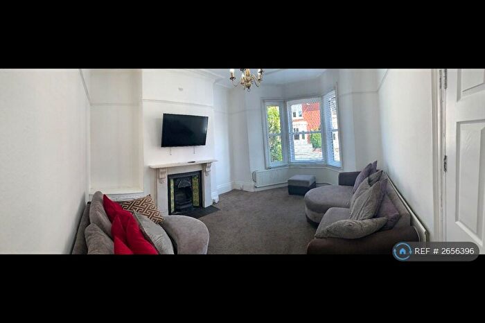 8 Bedroom Terraced House To Rent In Osborne Avenue, Newcastle Upon Tyne, NE2