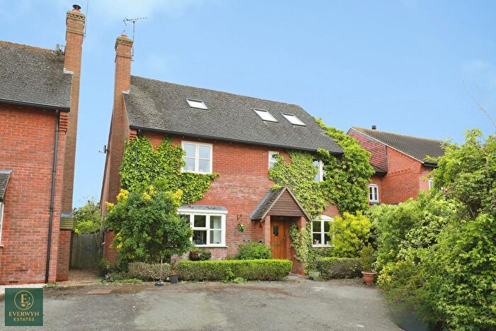 5 Bedroom Detached House For Sale In Banbury Road, Ettington, CV37