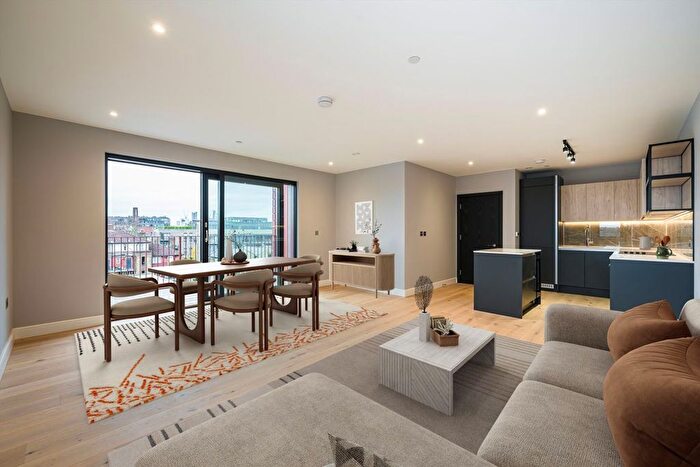 3 Bedroom Flat For Sale In Crimscott Street, Bermondsey, SE1