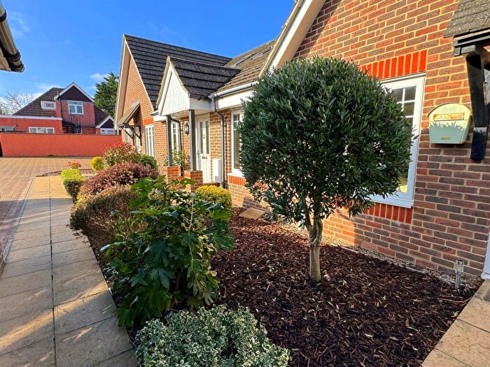 2 Bedroom Semi-Detached Bungalow For Sale In Friday Street, Eastbourne, BN23