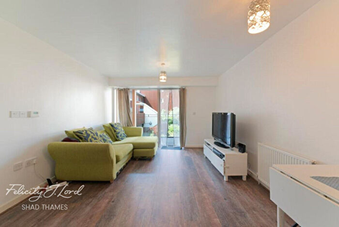 2 Bedroom Flat To Rent In Frean Street, London, SE16