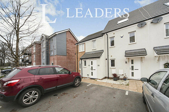 3 Bedroom Semi-Detached House To Rent In Fauna Fields -, LU5