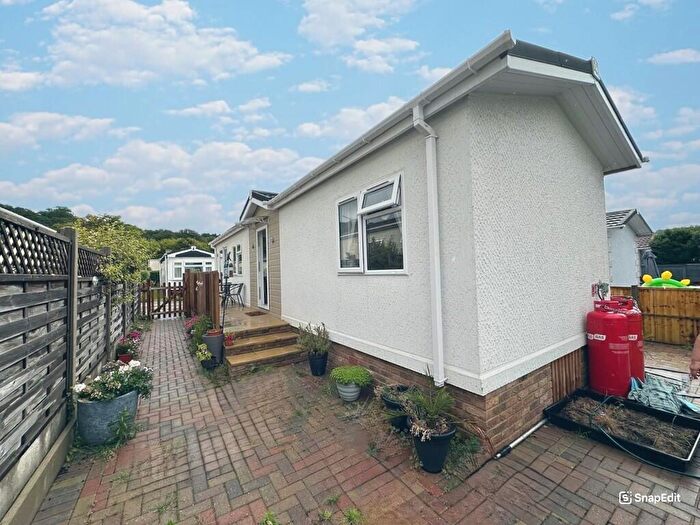 2 Bedroom Mobile Home For Sale In The Rowans, Woodbine Close, EN9