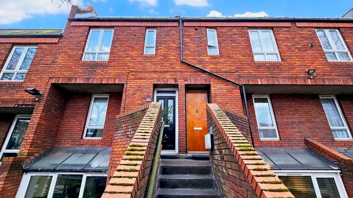 1 Bedroom Flat To Rent In Bedford Road, London, SW4