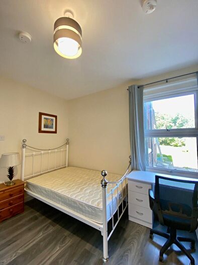 Studio To Rent In Mayfield Road, Southampton, SO17