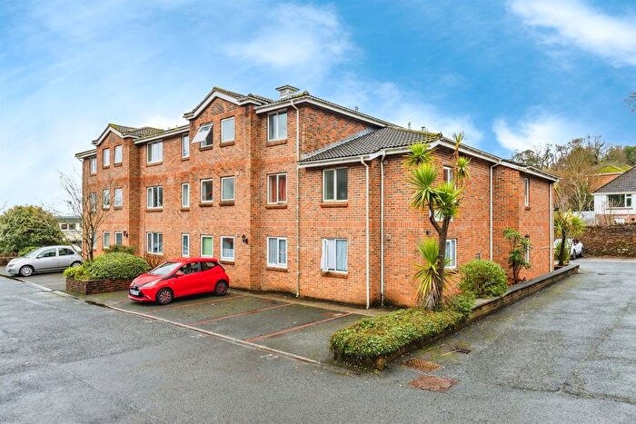 2 Bedroom Flat For Sale In Totnes Road, Paignton, TQ3