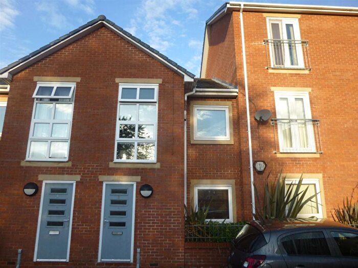 3 Bedroom Property To Rent In Pepperhill Road, Moss Side, Manchester, M16