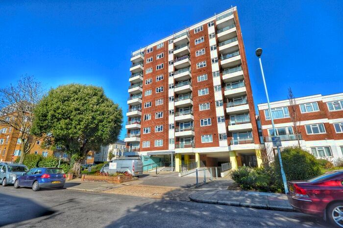 2 Bedroom Flat To Rent In Shelley Road, Worthing, Worthing, BN11