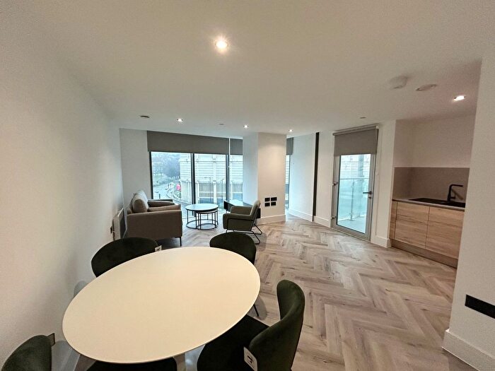 2 Bedroom Flat To Rent In St. Marys Gate, Sheffield, South Yorkshire, S1